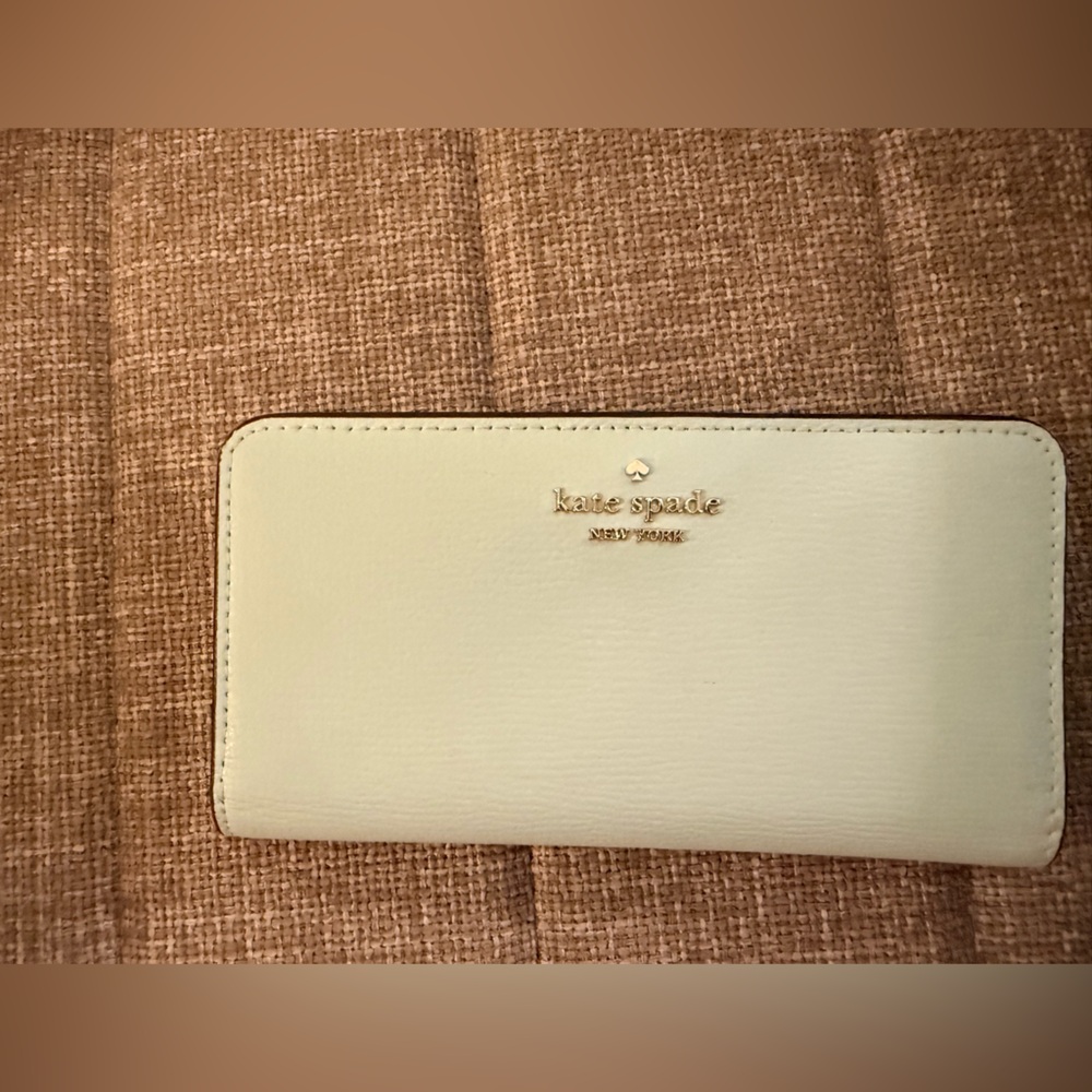 Kate Spade Light Cream Wallet